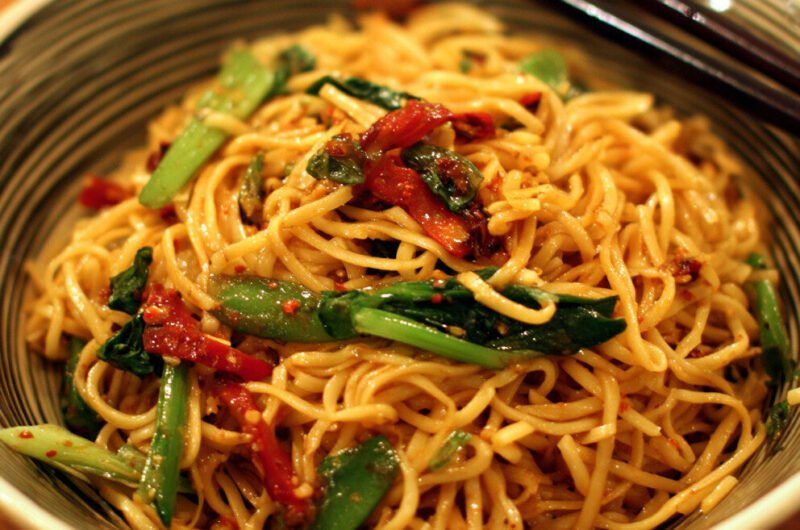 Easy 30-Minute Spicy Thai Noodles Recipe