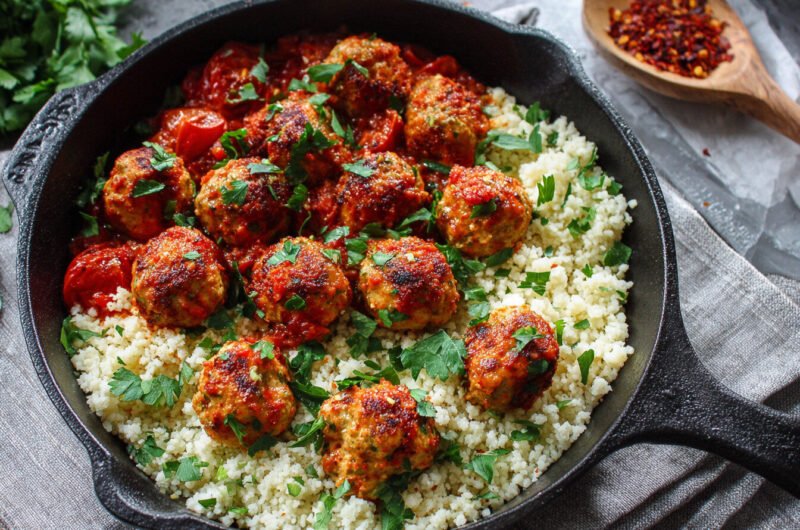 Low-Carb Spicy Turkey Meatballs with Cauliflower Rice