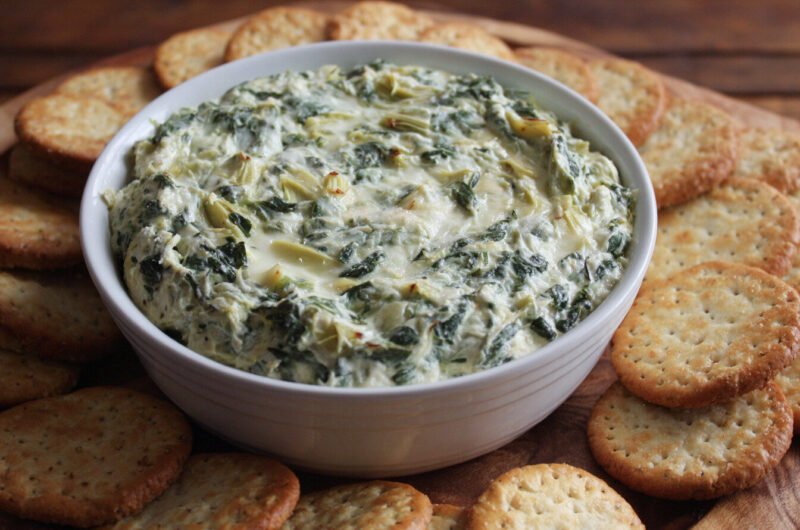The Best Easy Spinach Artichoke Dip You'll Ever Make